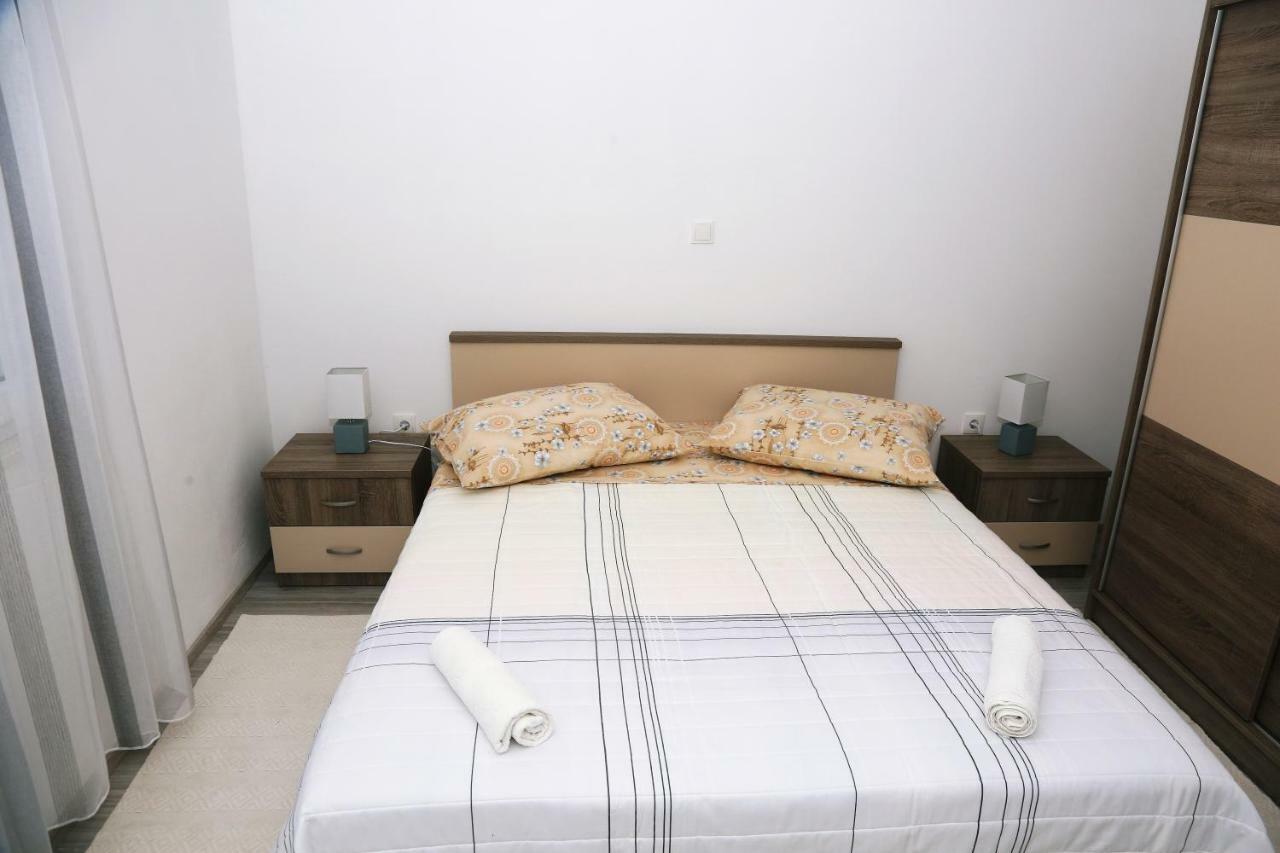 Apartments Tonia Br. 1 Zavalatica Zewnętrze zdjęcie
