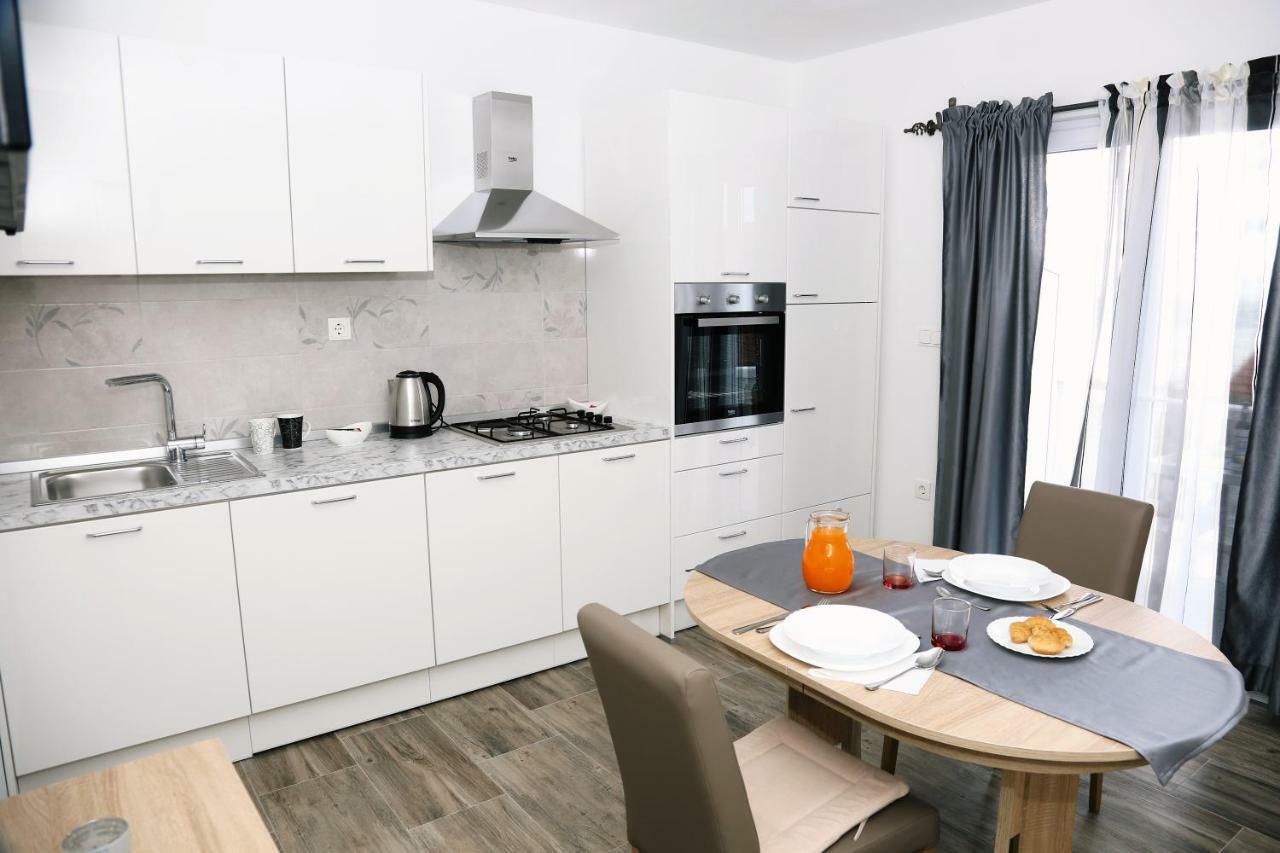Apartments Tonia Br. 1 Zavalatica Zewnętrze zdjęcie