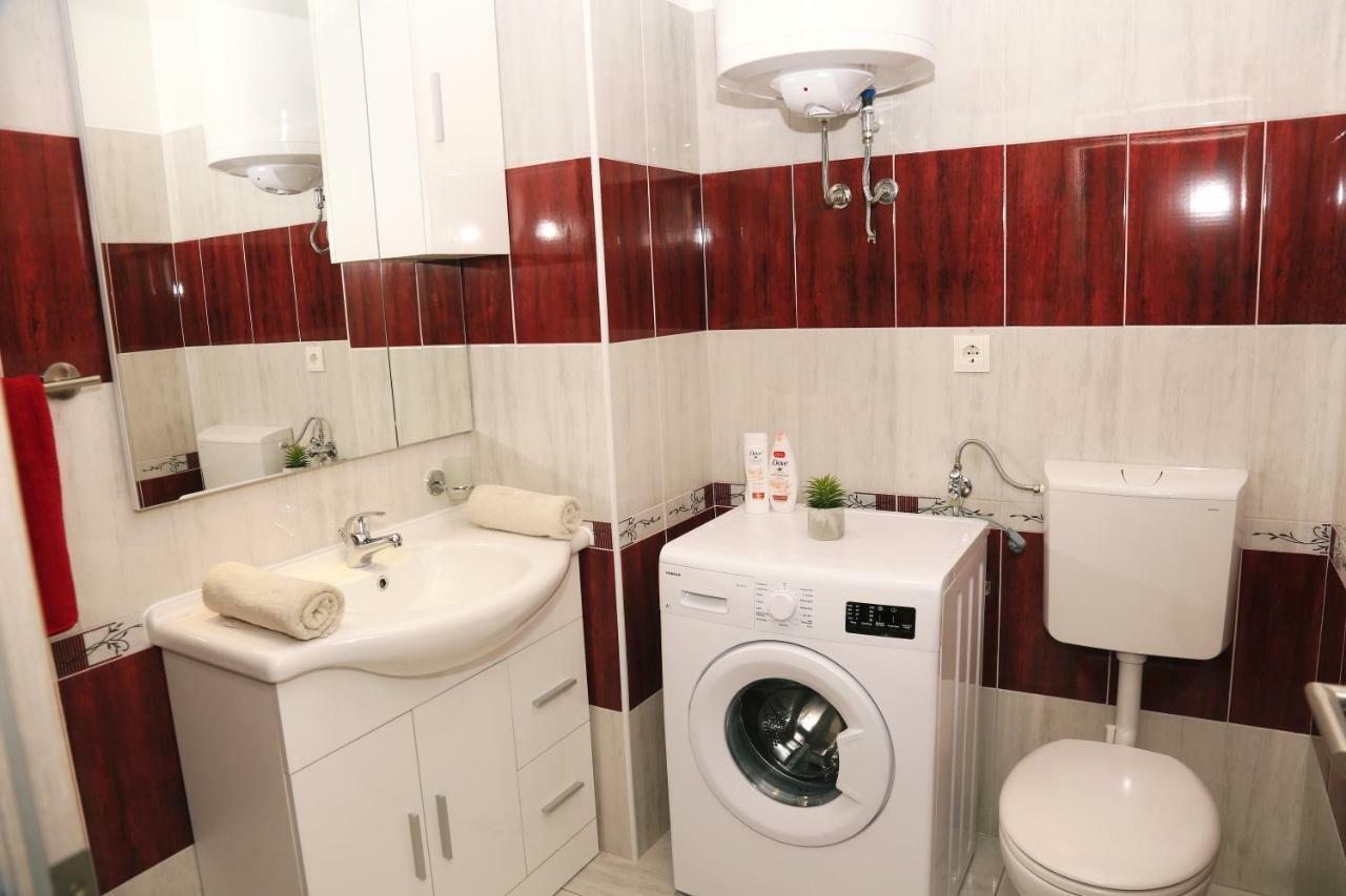 Apartments Tonia Br. 1 Zavalatica Zewnętrze zdjęcie